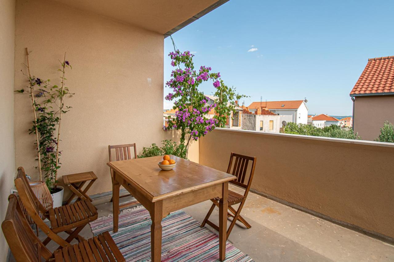 Apartment Nikola Kaštel Novi Εξωτερικό φωτογραφία